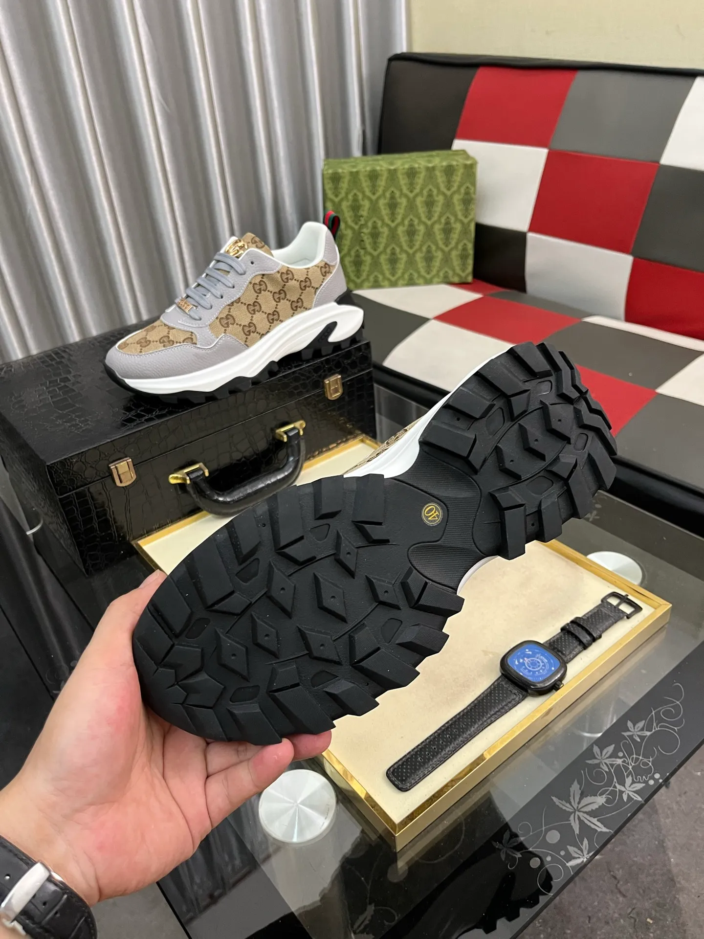Men's shoes 💰458⌚️⌚️ Gucci •Gucci original quality. ~ Unique modern style sneakers. 🏃A must-have casual shoe for trendy men😍😍 Original brand imported from Italy, imported original leather, sheep lining (refuses to discolor and grind feet) Sole: Original sole provided by the original factory, French lazy style design ⚠️Fit to the feet, original quality attached, super comfortable original sole, code number: 38-444️⃣Colors available